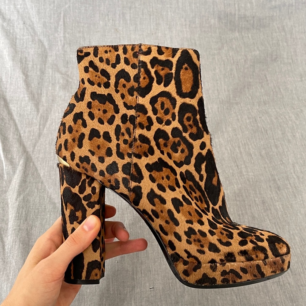 CALVIN KLEIN CK leopard cheetah BOOTS
